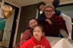 KS刘二狗给住持豪刷百万妥协连麦破冰引热议-高效率管辖深查察深根固本朝阳花开——从两个朝阳村看提拔乡间管辖效率的枢纽力气-明星吃瓜不时：揭开文娱圈八卦的底细与原形！？仙洋拒绝随礼巴扎黑被指吃霸王餐！王