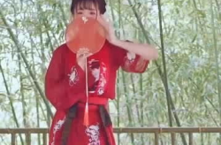 古装小姐姐跳舞很好看,古装小姐姐惊艳演绎古典舞之美
